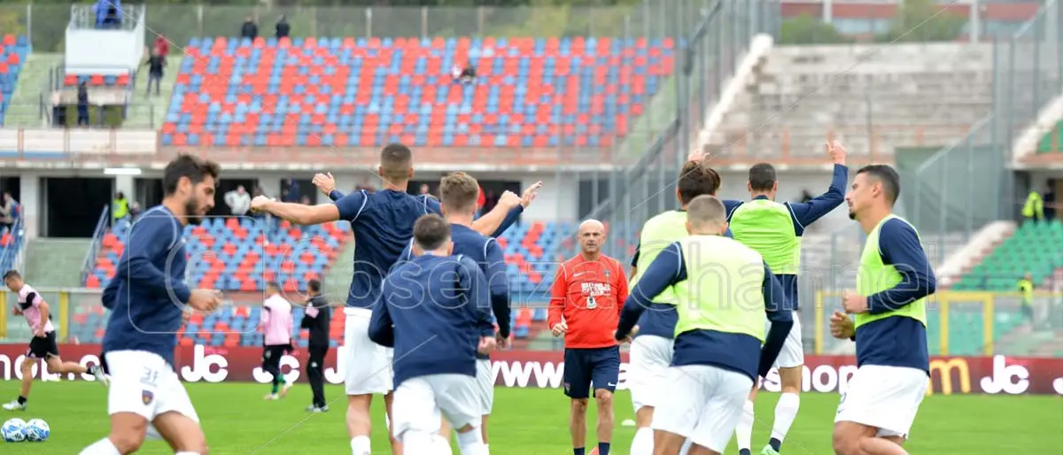 Cosenza, test in famiglia pensando al calciomercato. E spunta un altro attaccante