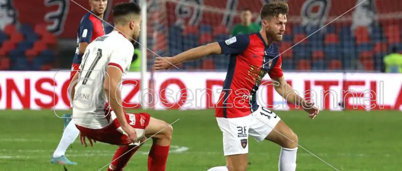 Cosenza-Perugia: le pagelle. Marson attento, Larrivey fatica