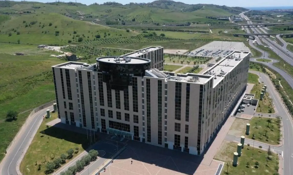 La Regione Calabria assume: a concorso 113 posti nella categoria D: il bando