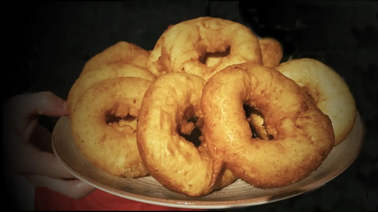 Arriva l'Immacolata, ecco sua maestà il Cuddruriaddru. La ricetta originale