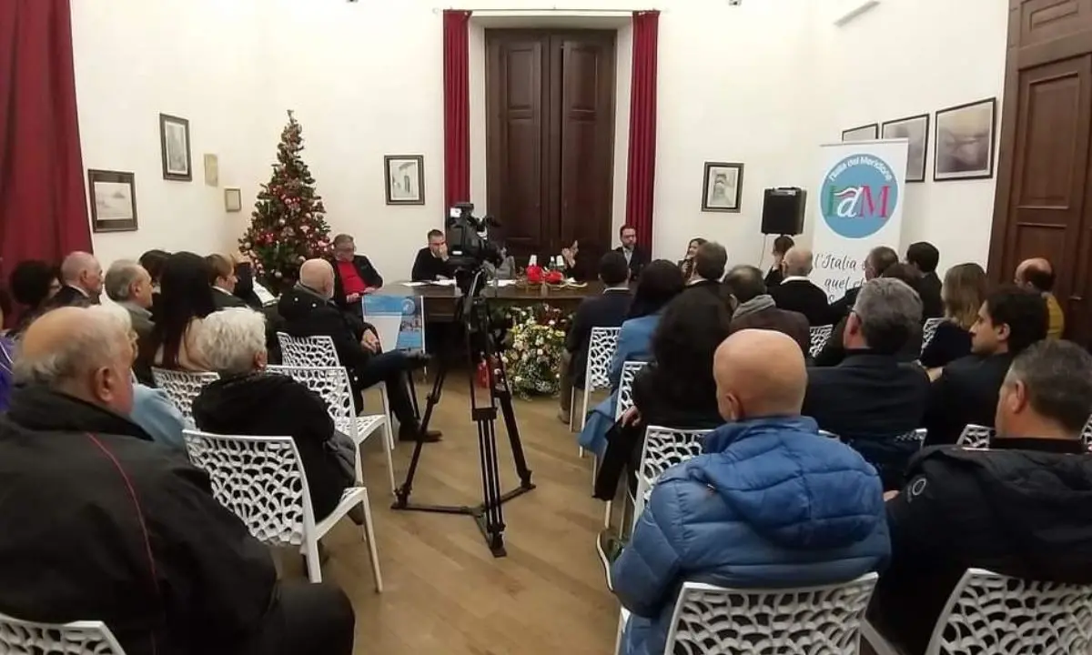 Scalea, il sogno politico di Idm: l'Italia riparta dai Comuni