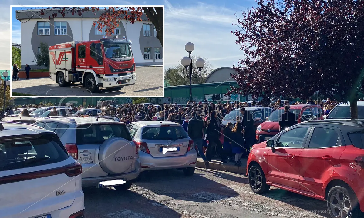 Rende, allarme per fuga di gas e scuola Stancati nuovamente evacuata