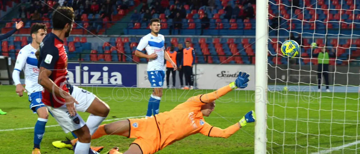 Cosenza, beffa finale. Bianchi replica a Larrivey: 1-1 contro il Brescia