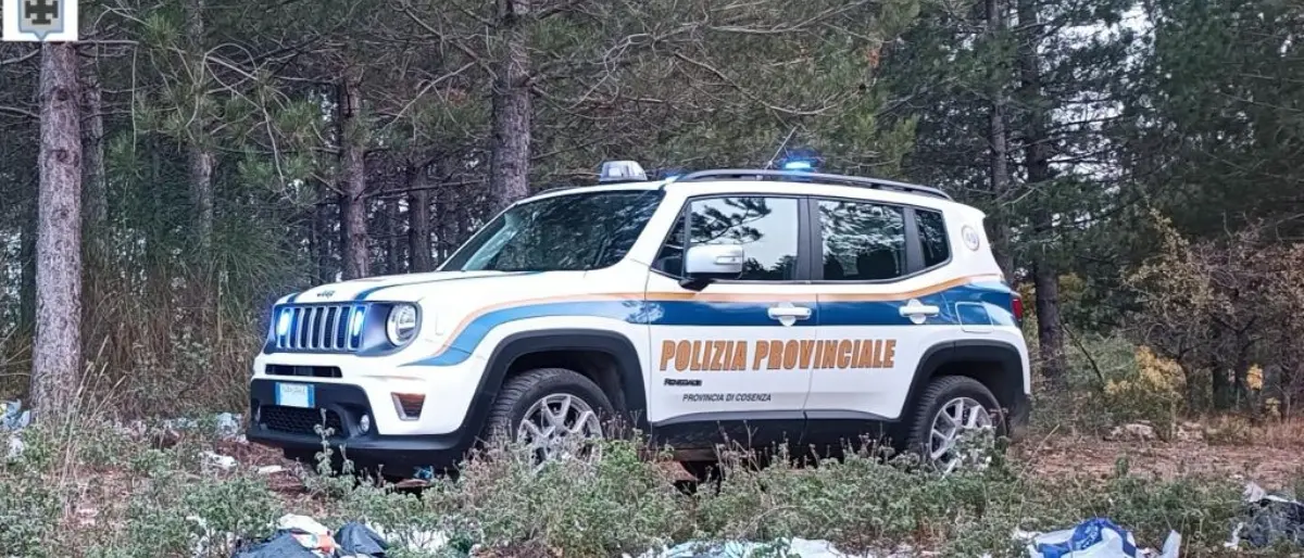 Scarichi non autorizzati e abbandono di rifiuti: in Sila decine di sanzioni della polizia provinciale