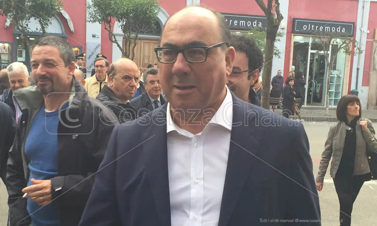 Annunziata di Cosenza, Guccione attacca: «Atto aziendale smentito con rilievi pesanti»