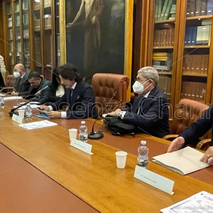 Processo penale telematico, i pro e i contro: ecco il parere degli avvocati e del procuratore Spagnuolo | VIDEO