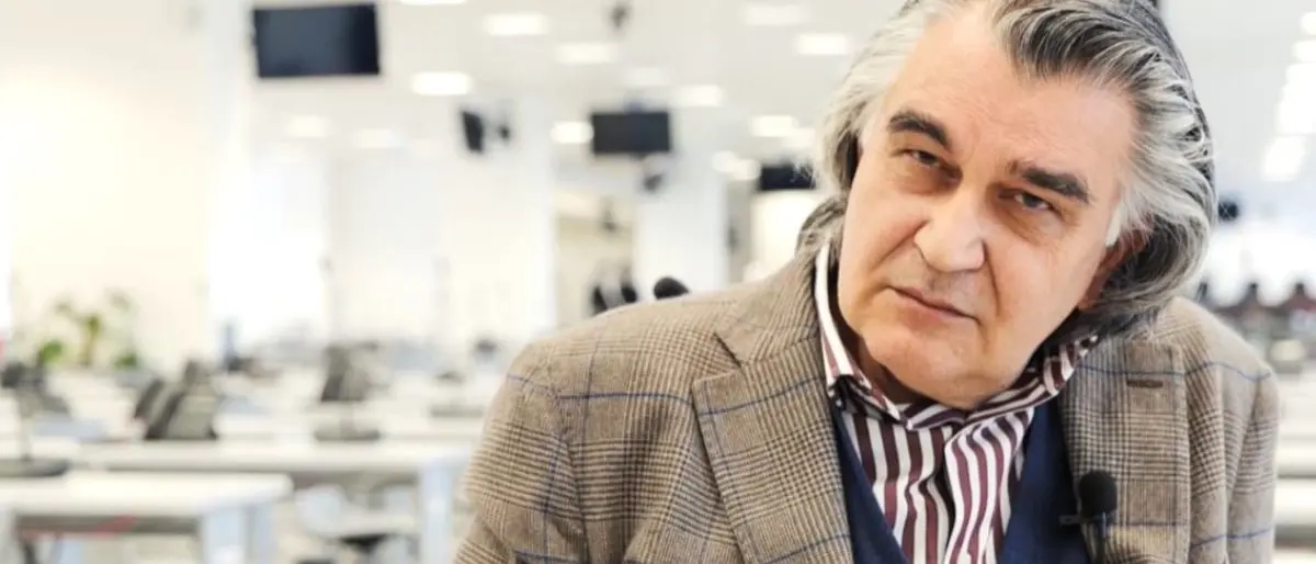 «Difendo i diavoli, non i santi». Stasera a \"Mammasantissima\" c'è Staiano