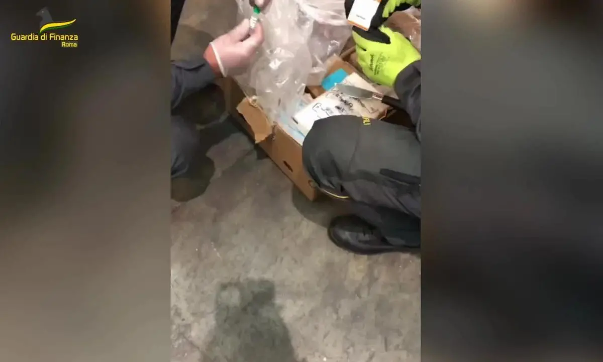 Maxi-sequestro di cocaina: 72 chili nascosti in un carico di banane | VIDEO