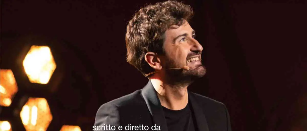 \"Extra libertà live tour\": quattro tappe in Calabria per Alessandro Siani