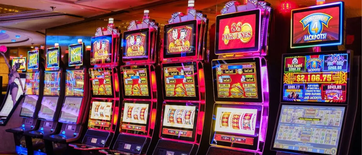 Sale giochi e scommesse, controlli a tappeto a Cosenza e in provincia