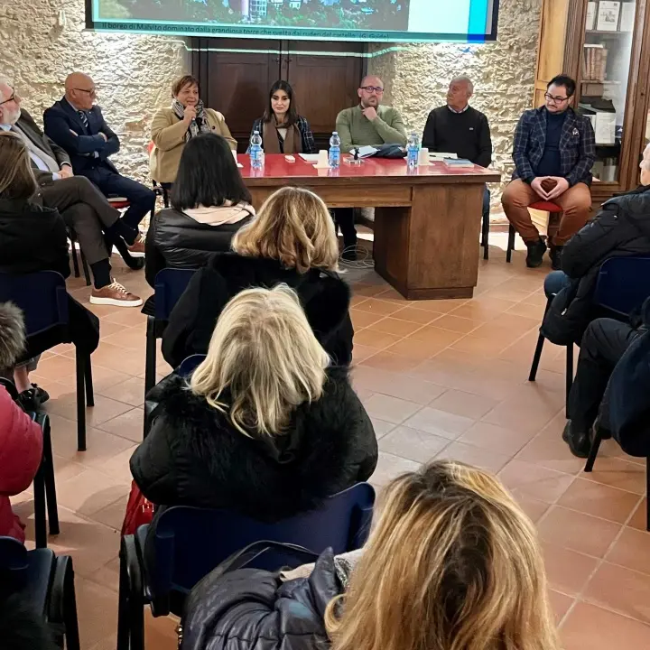 A Spezzano Albanese la cultura unisce il territorio: presentato il libro \"Altomonte e dintorni\" di Nuccio Provenzano