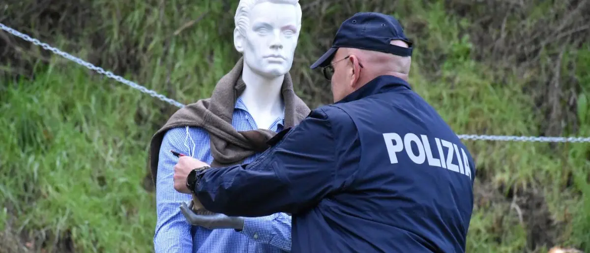 Cosenza, artificieri all'opera per mettere in guardia dalle insidie del Natale