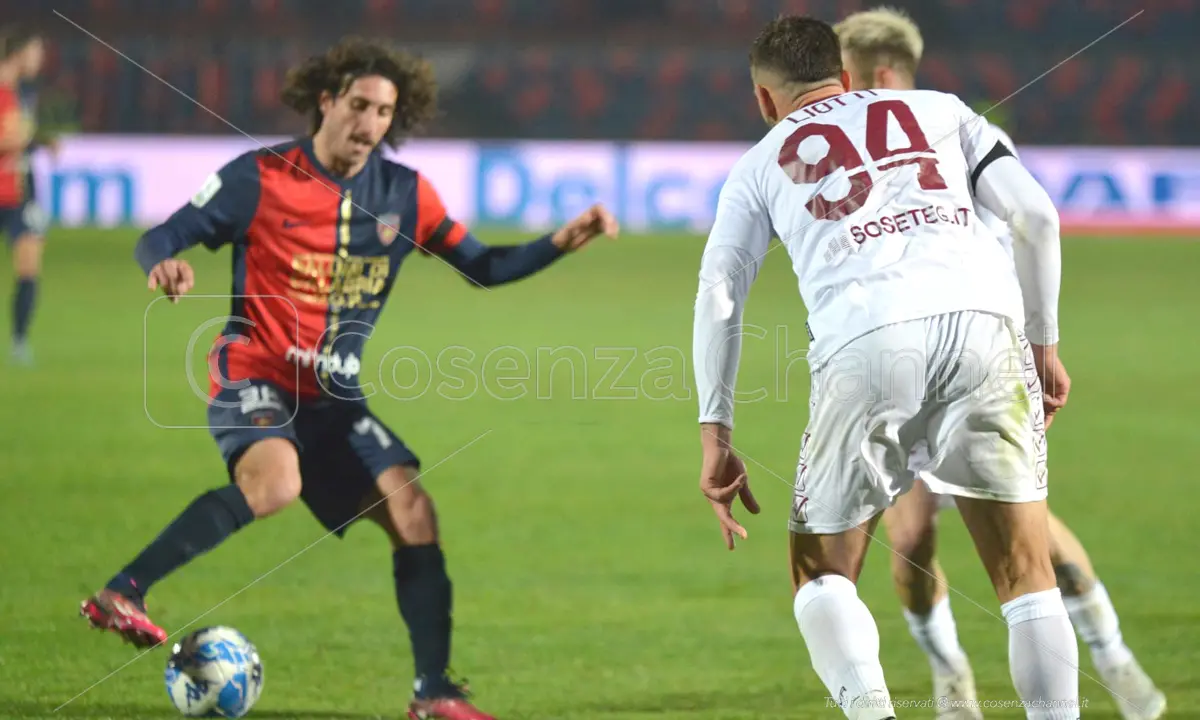 Cosenza calcio, lavoro differenziato per due centrocampisti: le ultime