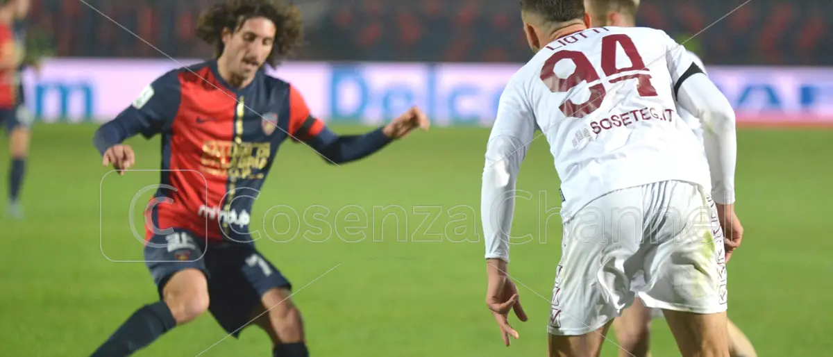 Cosenza calcio, lavoro differenziato per due centrocampisti: le ultime