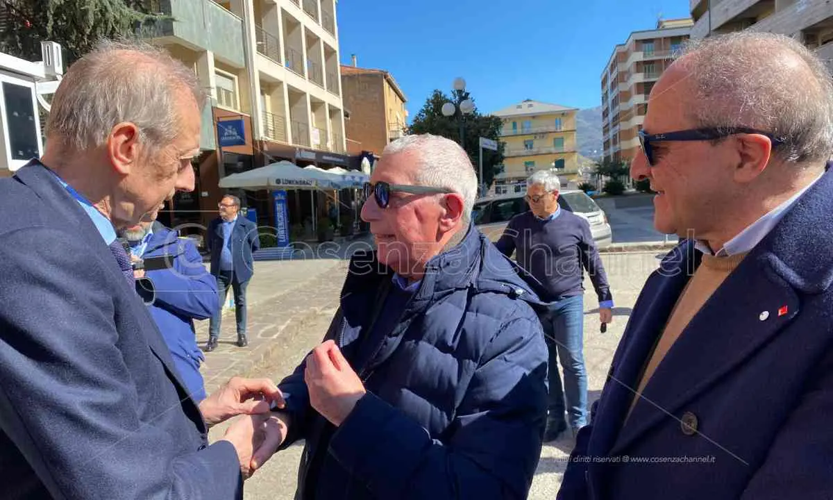 Rende, la Federazione Riformista denuncia: «Procedura anomala per reclutare due dirigenti»