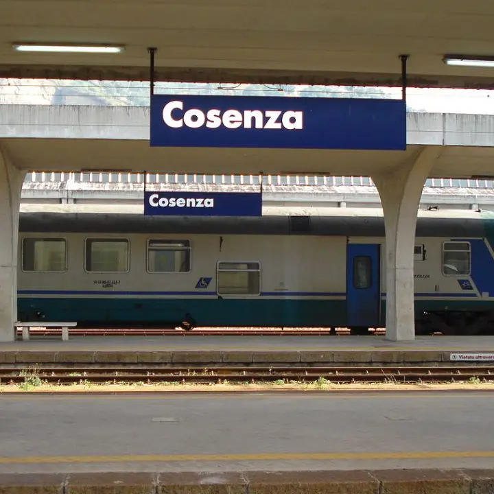 Mancini (Pd): «Il degrado della stazione è metafora calzante del declino di Cosenza»