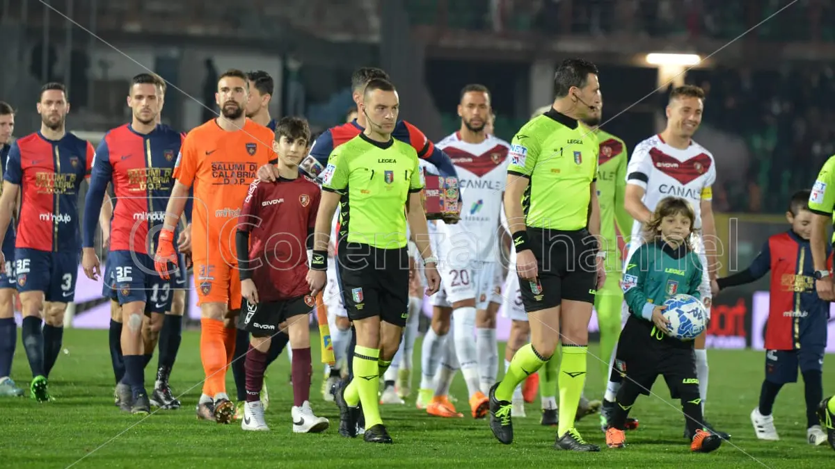 Cosenza, sarà solo un derby? Reggina ancora verso la D