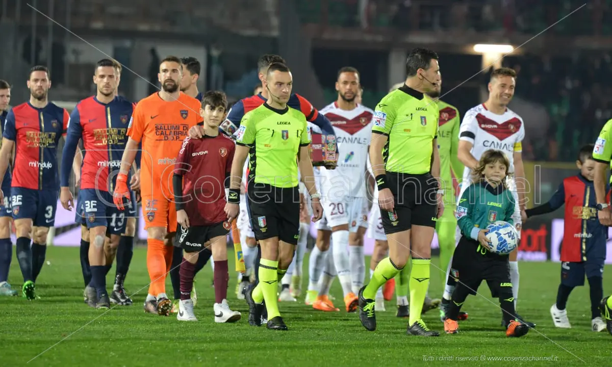 Cosenza, sarà solo un derby? Reggina ancora verso la D