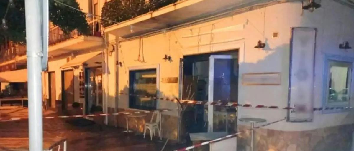 Praia a Mare, dopo la bomba: «Liberiamo i cittadini dalla paura»