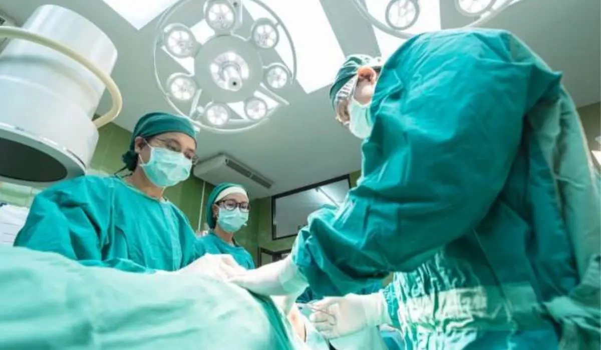 \"Nuova vita\" per una donna: asportato un tumore di 45 chili