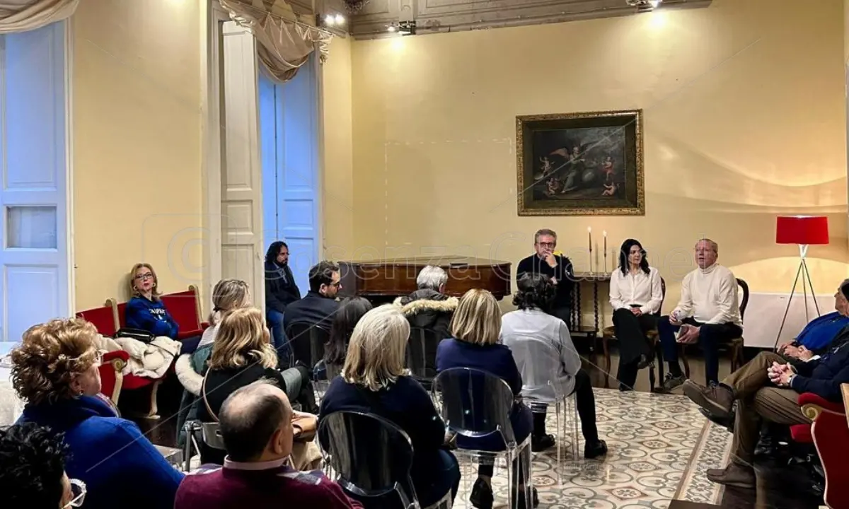La Calabria che lotta: a Cosenza un dibattito con don Ennio Stamile e l'imprenditrice Antonella Gullà