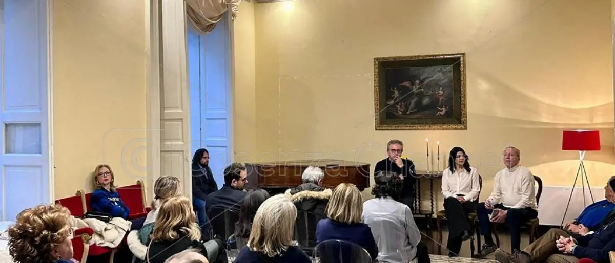 La Calabria che lotta: a Cosenza un dibattito con don Ennio Stamile e l'imprenditrice Antonella Gullà