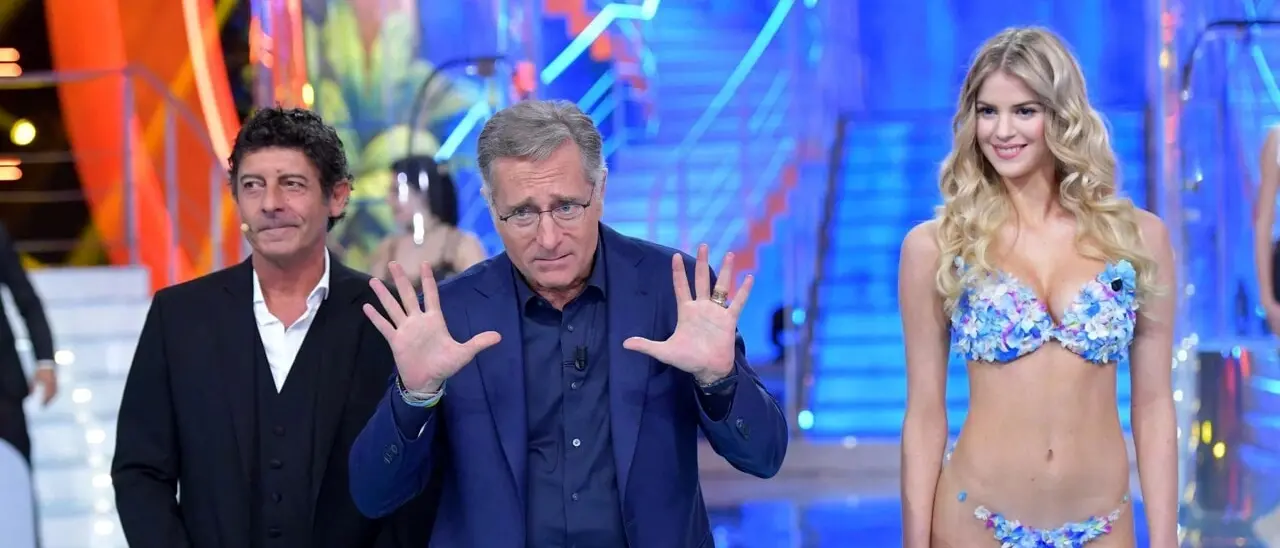 Cosenza, Bonolis \"Ciao Darwin\" cerca in città persone per lo show. Ecco come partecipare