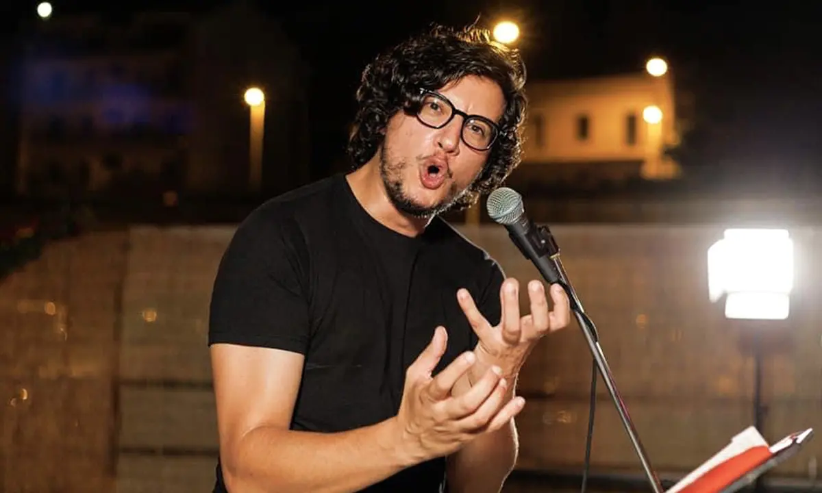 Daniel Cundari, la storia di un poeta «che ha il diritto di cadere e rialzarsi»