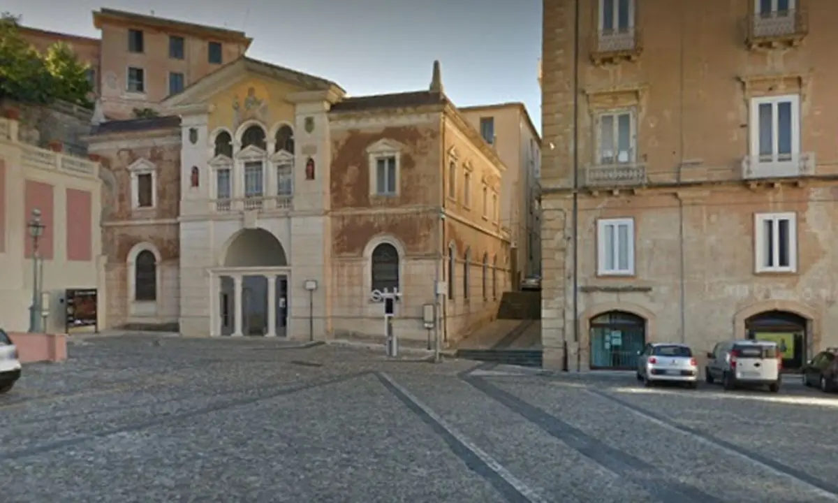 Biblioteca civica di Cosenza, Orrico in pressing sul governo