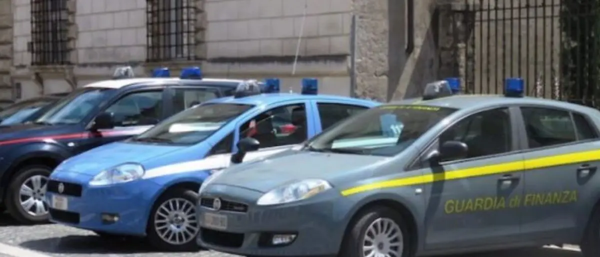 Cosenza, l'album fotografico dei presunti mafiosi. Barone riconosce quasi tutti