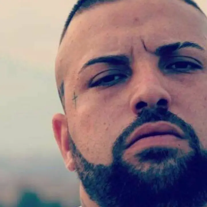 Cellulare nella cella di Niko Pandetta: inchiesta su videochiamata dal carcere durante concerto a Catania