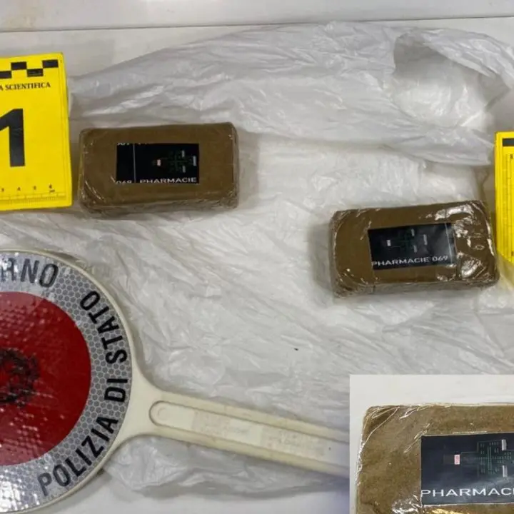 Cosenza, la polizia arresta un 53enne per spaccio di droga: i dettagli