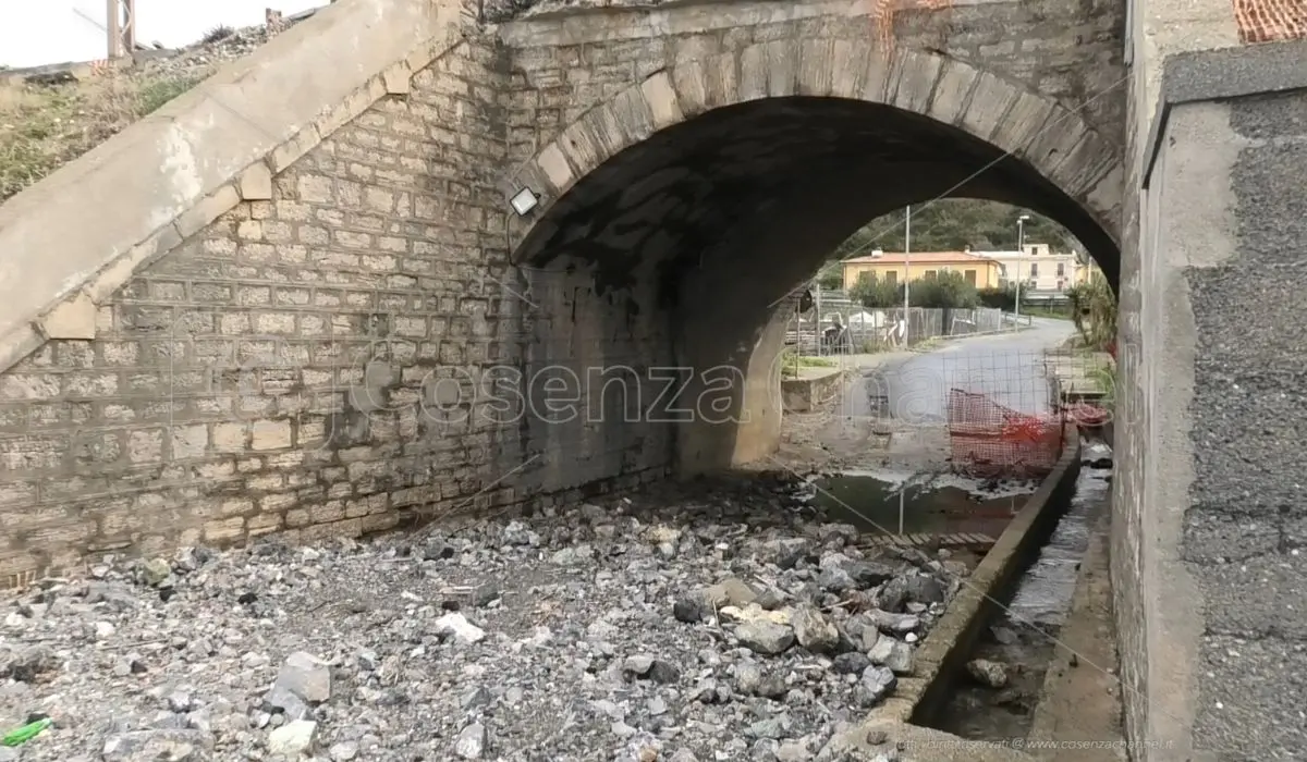 Paola, strade interrotte da novembre: la mareggiata ha eroso villetta Panaro