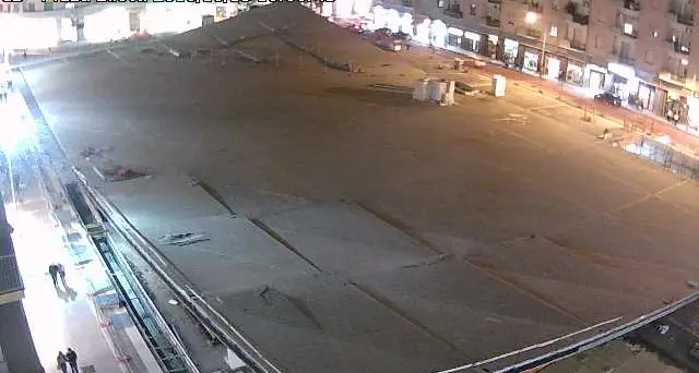 Ultrà del Cosenza esposero uno striscione contro Guarascio in piazza Bilotti, assolti in appello\n