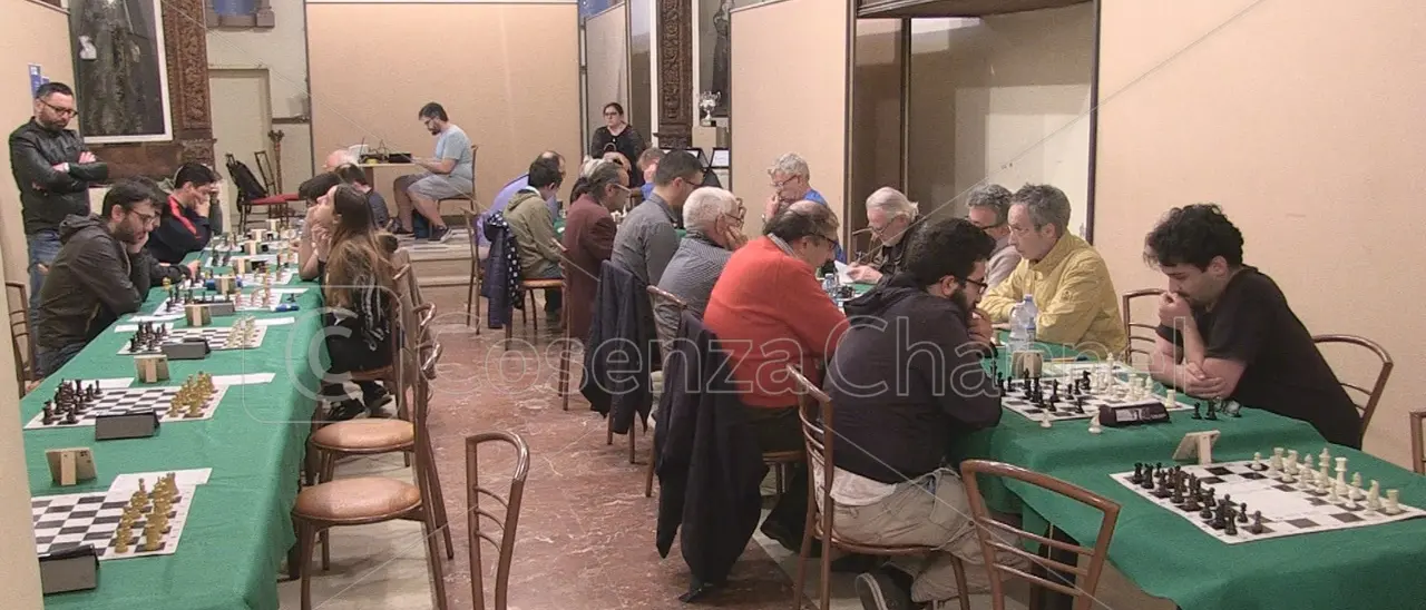 Celico, importante partecipazione per il torneo di scacchi. Titolo regionale ad un 14enne