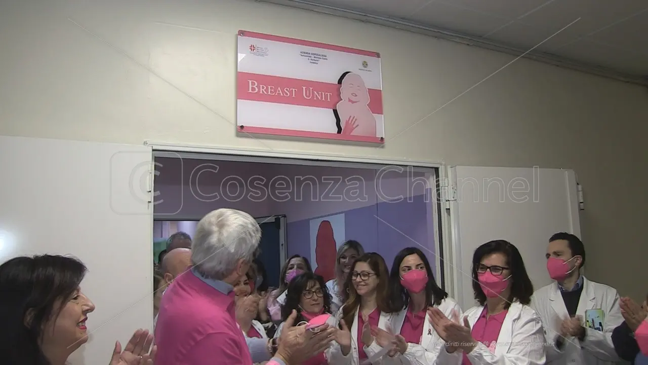 Inaugurati i nuovi locali della Breast Unit a Cosenza, un servizio dell'Azienda ospedaliera pensato per le pazienti malate di tumore al seno | VIDEO