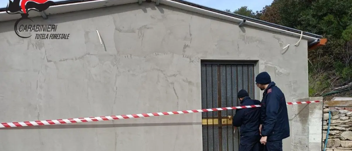 Trebisacce, abusivismo edilizio. Sigilli a due manufatti