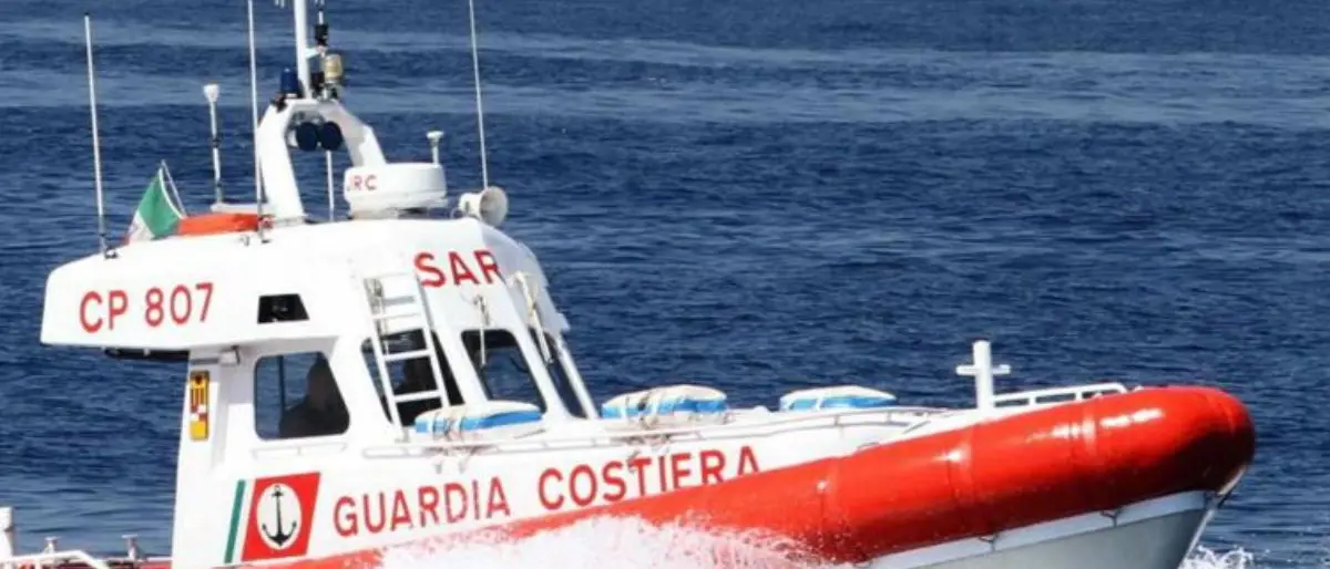 Reggio Calabria, neonato morto tra i 550 migranti provenienti da Lampedusa