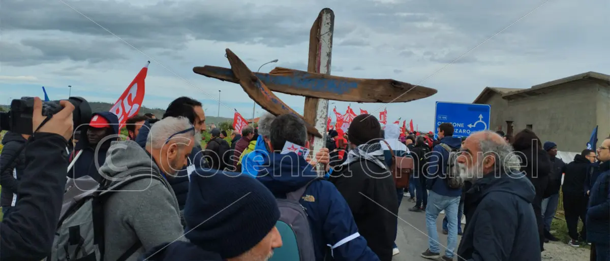 Trebisacce aderisce alla fiaccolata in ricordo delle vittime di Cutro