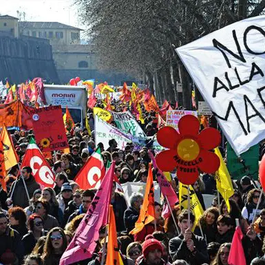 Cosenza ricorda le vittime di mafia con \"100 passi verso il 21 marzo\"