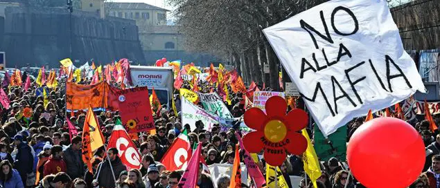Cosenza ricorda le vittime di mafia con \"100 passi verso il 21 marzo\"
