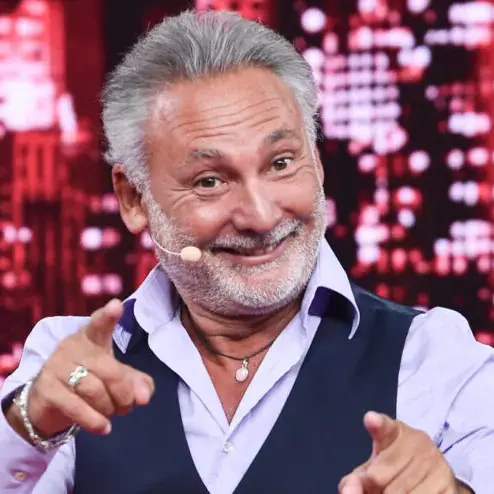 Rende, tutto pronto per l'ondata comica di Paolantoni. Stasera a Diamante e domani al Garden