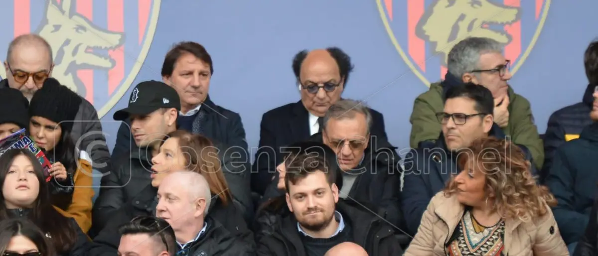 Cosenza Calcio, la buona fine non è arrivata. E il brand non devono salvarlo i tifosi