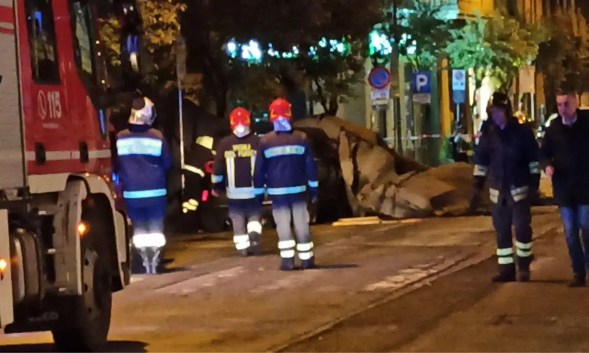 Il sindaco di Cosenza: «Assicureremo un alloggio alle famiglie evacuate»