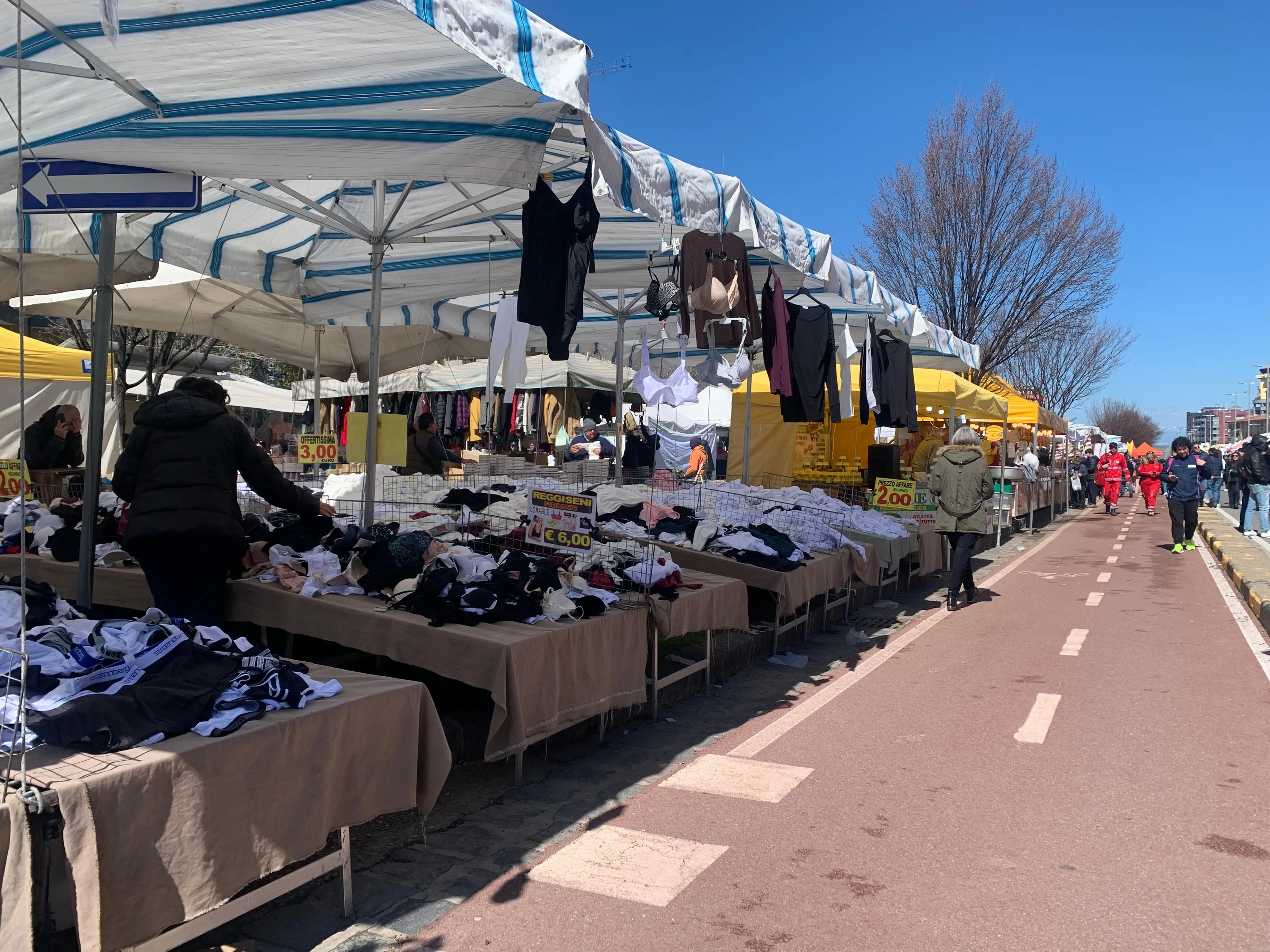 Cosenza prova a rilanciare la Fiera di San Giuseppe: meno chincaglierie, più artigianato e qualità\n