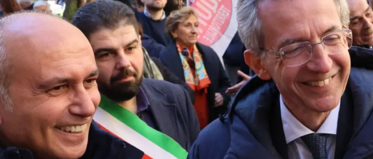 Folta rappresentanza di comuni cosentini a Napoli per dire no all'autonomia differenziata