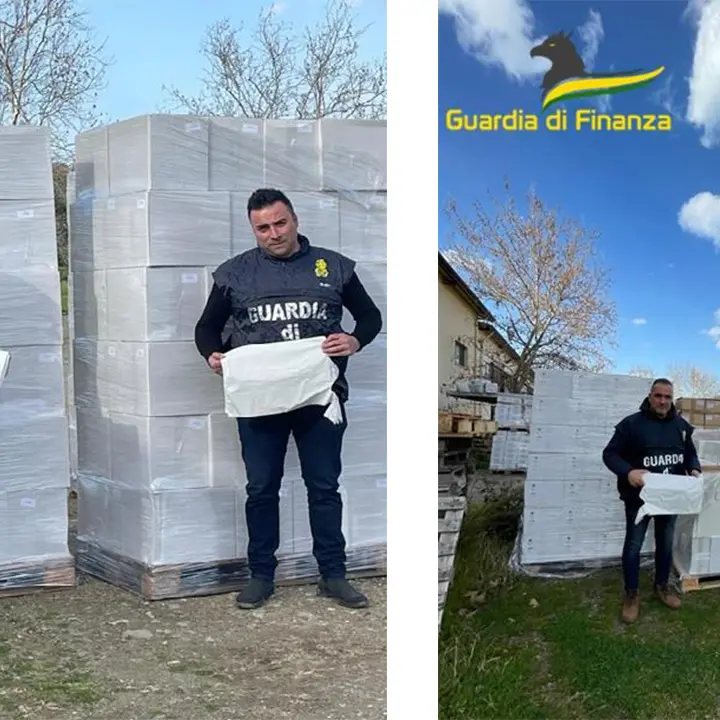 Corigliano Rossano, sequestrati 3 milioni di sacchetti di plastica. Multa da 100mila euro