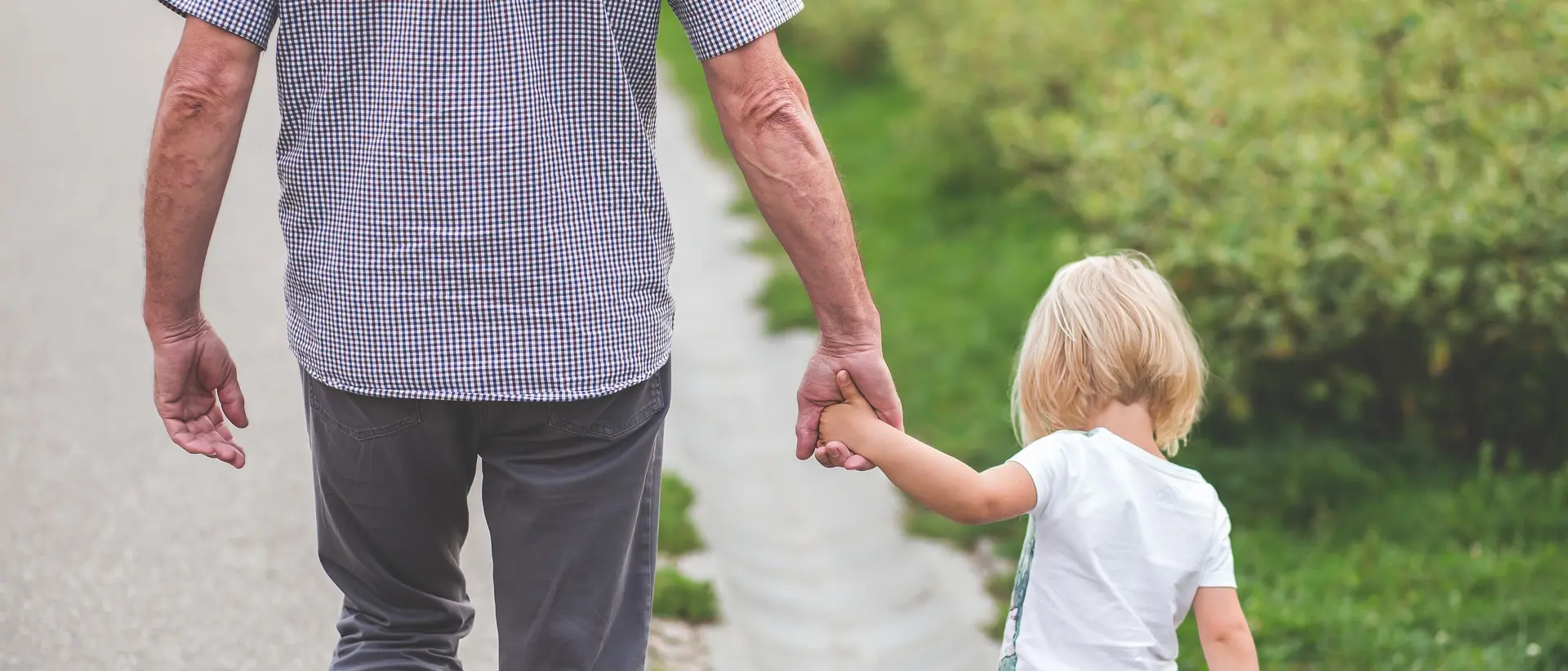 Cosenza, è attivo lo sportello per aiutare le coppie per affido e adozione
