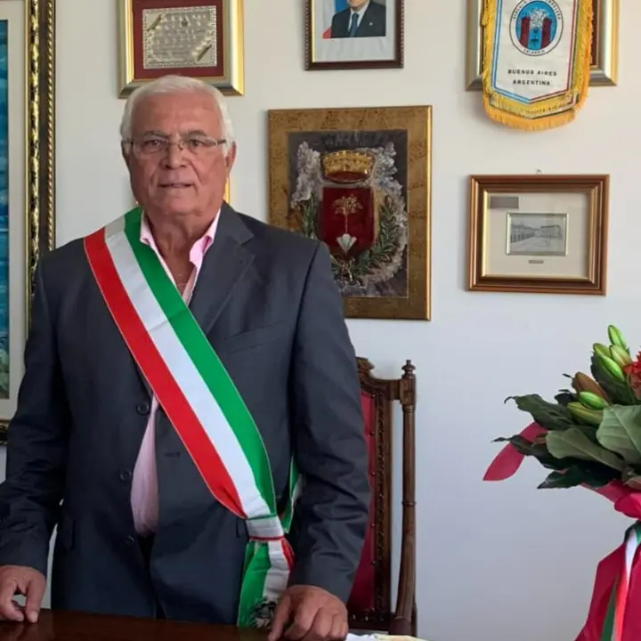 Amendolara in lutto. Scompare dopo una lunga malattia il sindaco Pasquale Aprile