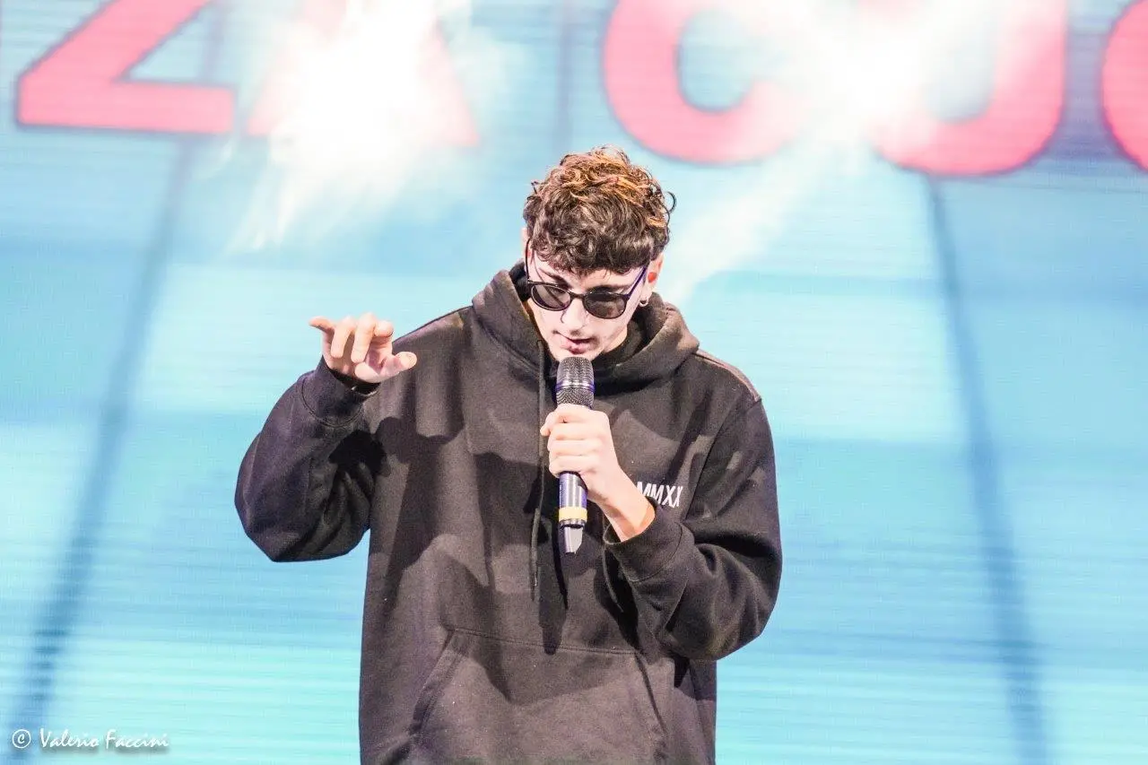 \"Senza cuore\", da Cariati la voce di Cristian Conforti lancia il singolo \"48H\"